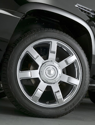 2011 Cadillac Escalade Wheel