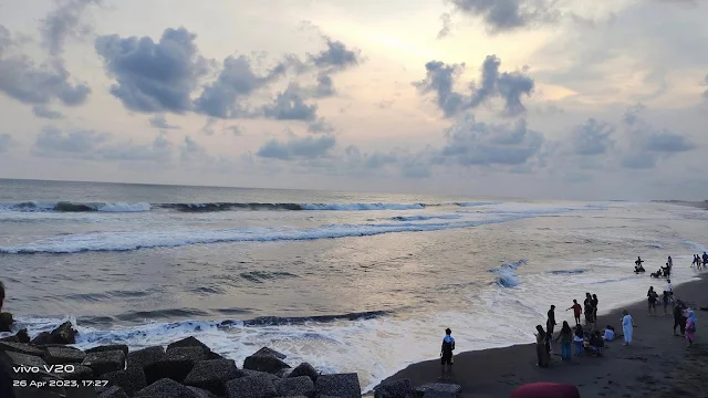 Foto Senja Di Pantai Glagah Indah Kulon Progo