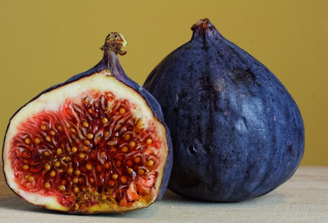 How to eat fig