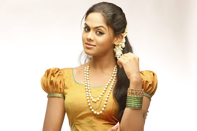 Karthika_Nair_Photos_02