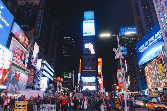 ダフィー・スクウェア（Duffy Square）