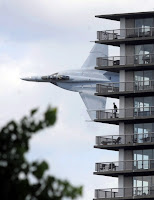 picture this: f18 buzzes detroit apartment