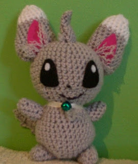 http://translate.google.es/translate?hl=es&sl=en&tl=es&u=http%3A%2F%2Frobezpierre.deviantart.com%2Fart%2FMinccino-Plushie-215095093