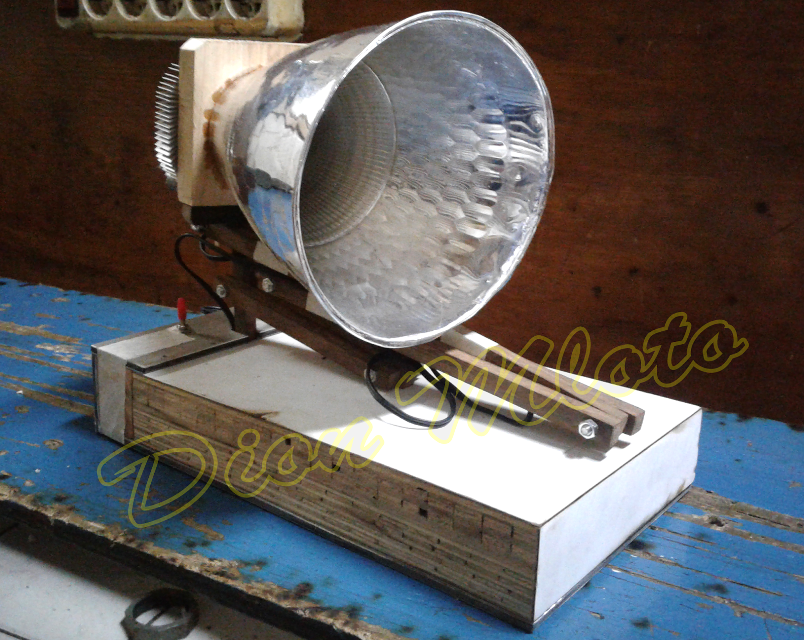  Lampu Meja Limited Edition Lampu Belajar Unik Dari 