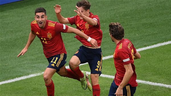 موعد مباراة سويسرا واسبانيا دوري الامم الاوروبية 2022 - 2023