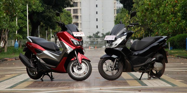 Adu Spesifikasi dan Harga New Honda PCX dan Yamaha NMax 2016