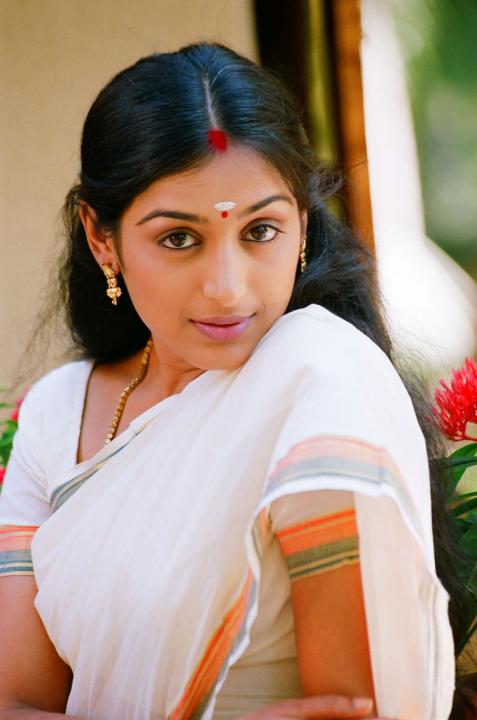 padmapriya hot navel