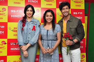 Vidyut Jamwal Adah Sharma Commando 2 Movie Team at Radio Mirchi 95  0052.jpg