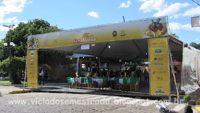 Rua coberta para a realização da Fenamassa