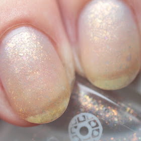 Anchor & Heart Lacquer Hazy Bit of Light