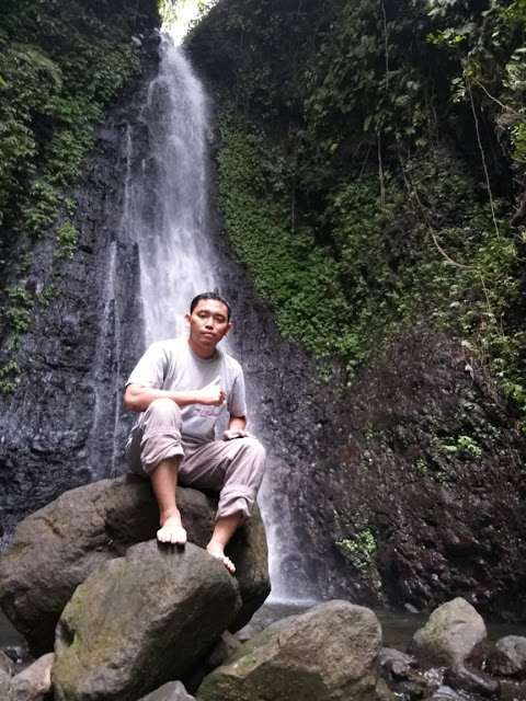 air-terjun-srambang-park,Menelusuri Srambang Park Sebagai Wonderful Indonesia Di Ngawi, tips datang ke srambang park ngawi, harga tiket masuk srambang park ngawi, alamat srambang ngawi, lokasi srambang ngawi