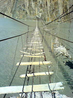 World Most Dangerous Rope Bridges Seen On www.coolpicturegallery.net
