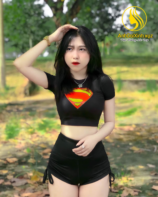 Hot Girl sài thành Thùy Linh mặt xinh dáng chuẩn sexy quyến rũ gợi cảm