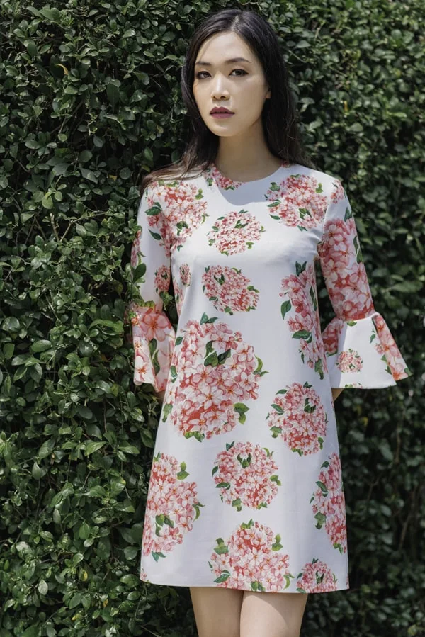 Hoa hậu Thùy Dung gợi ý chọn váy hoa cho nàng công sở - 7