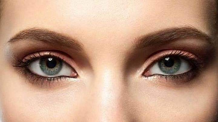 5 Tips Mengatasi Mata Minus dan Memperbaiki Penglihatan