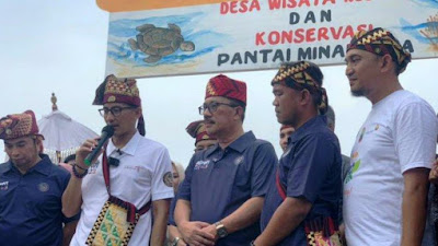 Menteri Pariwisata Sandiaga Uno Kunjungi Desa Wisata Kelawi