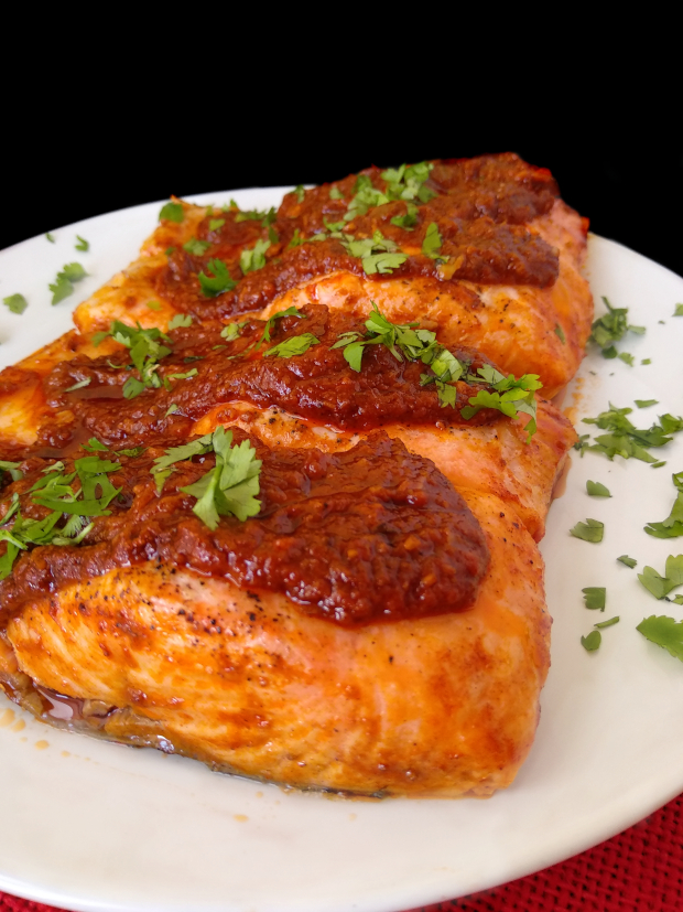 SALMON EN SALSA CHRAIMEH receta judio sefardita la cocinera novata receta cocina hebrea pescado guiso