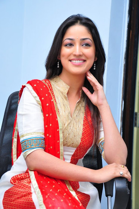 yami gautam hindi drama serial cute stills