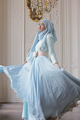 Desain Model Busana Muslim Pesta Dian Pelangi  yang Anggun dan Cantik qqqqasd