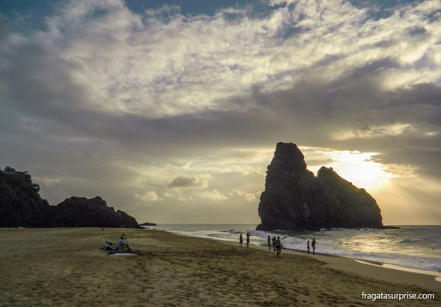 Pôr do sol na Praia da Cacimba, Fernando de Noronha