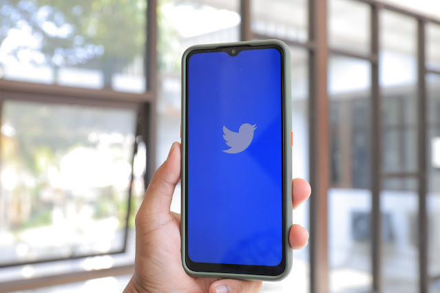 Twitter has begun testing an edit button