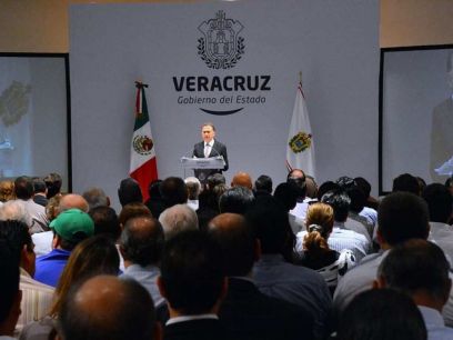 Emergencia financiera en veracruz, Funcionarios de Veracruz no cobrarán su sueldo