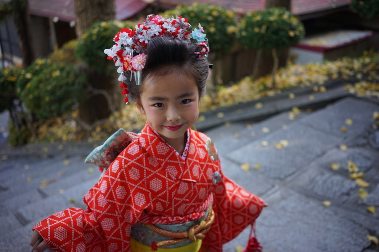 娘の七五三 イマドキの髪型はイヤっ 古典的な日本髪 桃割れに挑戦