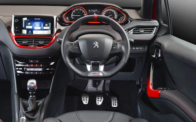 Peugeot GTI - interior