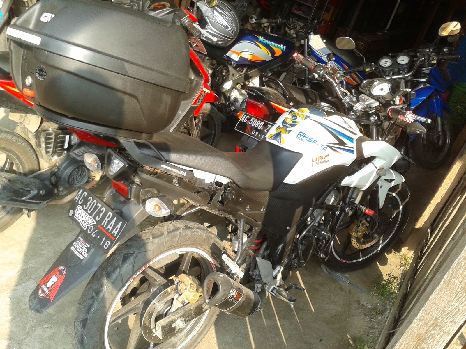 Modifikasi CB150R Rider Honda Streetfire Tulungagung