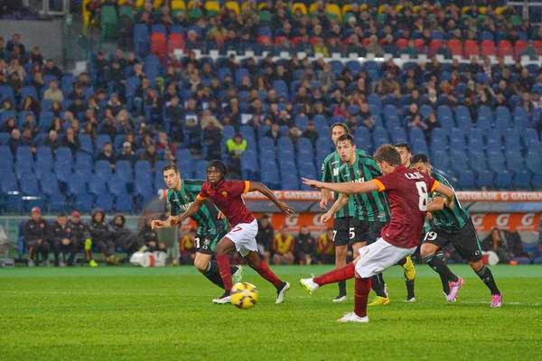 Adem Ljajic Oo Roma Ka Badbaadiyay Guuldaro Gurigeeda Stadio Olymico Kaga Soo Gaadhi Lahayd Kooxda Sassuolo, Isaga Oo Lab Gool U dhaliyay