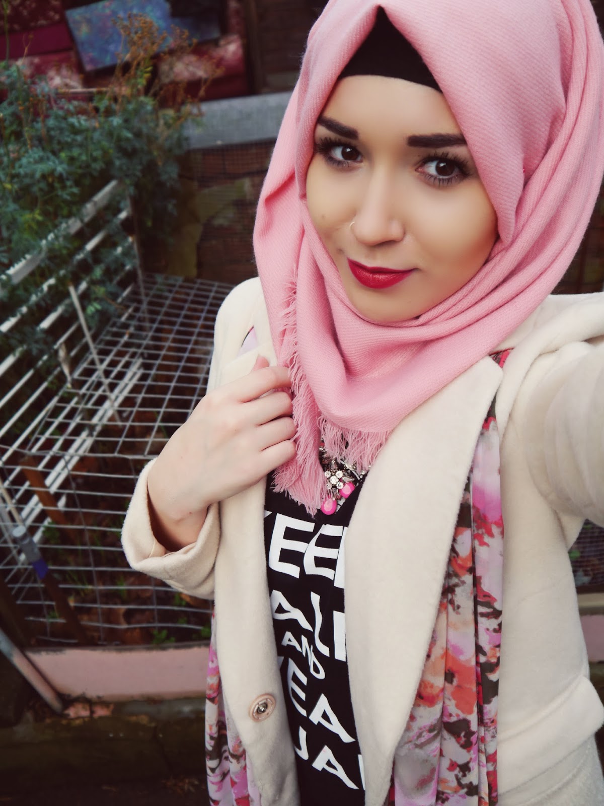 OOTD Strawberries & Cream - NABIILABEE