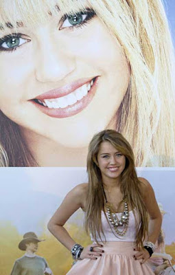 miley and hannah montana premiere