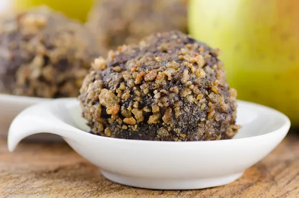 Bolitas de queso azul y Bolitas de morcilla rellenas de manzana