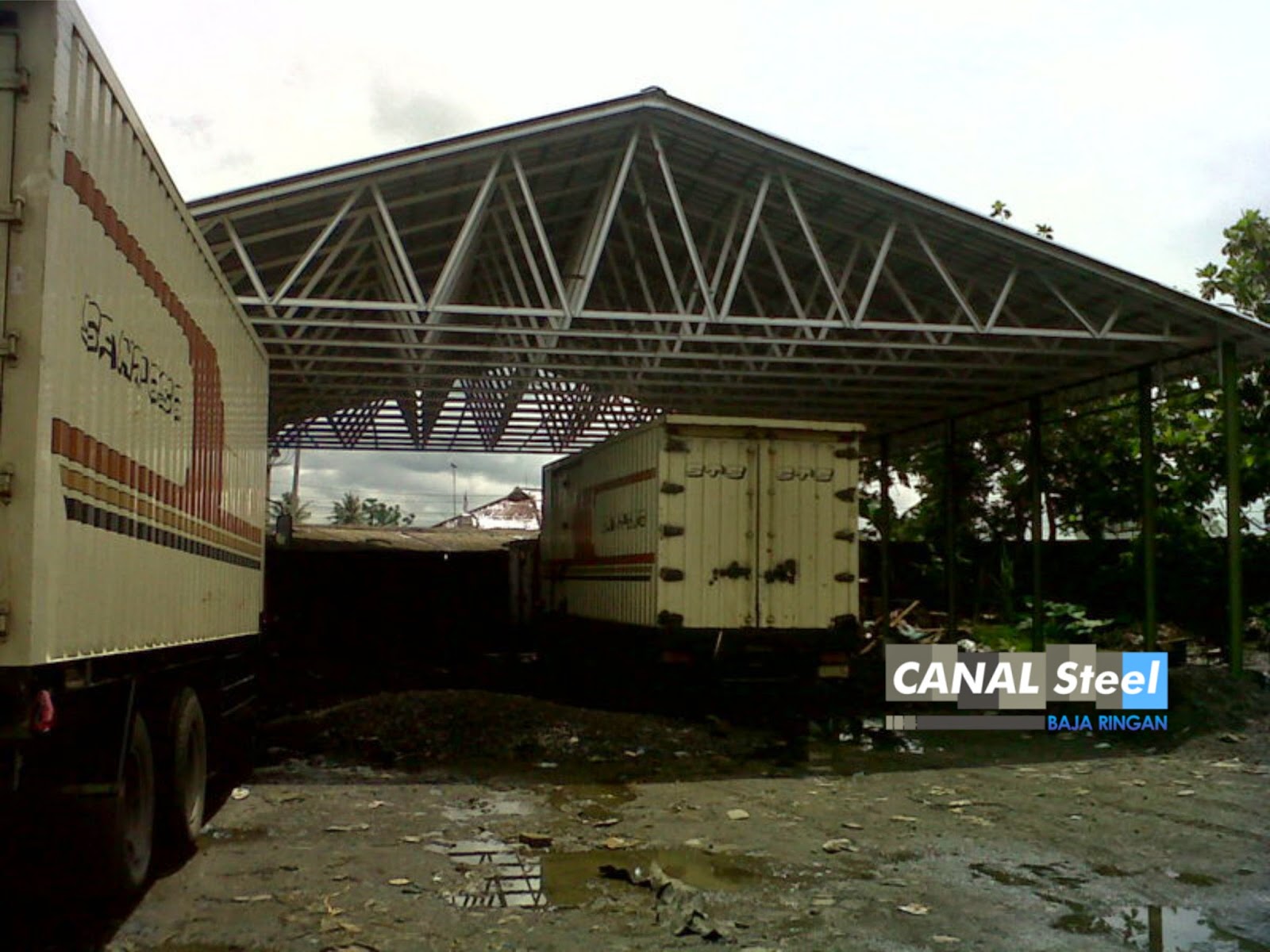 Pemasangan Rangka Atap Baja  Ringan  dan Genteng Metal 