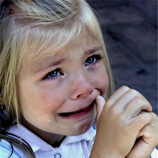 هل تعلم ماهي فوائد البكاء ؟ وما هو سر بكاء المرأة أكثر من الرجال عامة !!