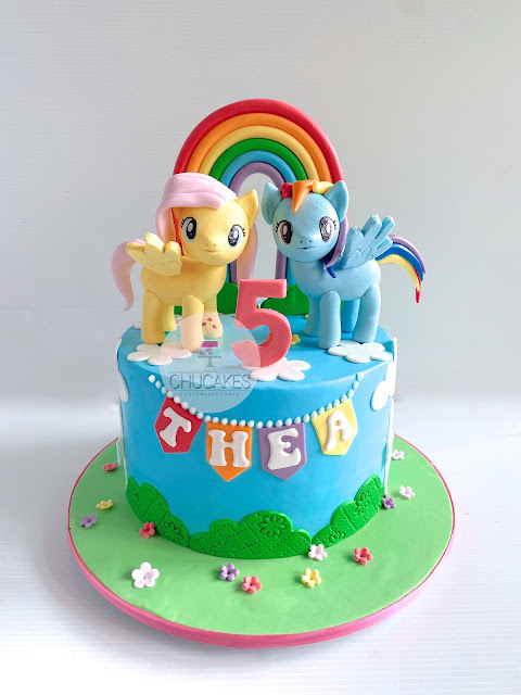 fondant cake little pony rainbow bunting buntings cloud clouds grass chucakes