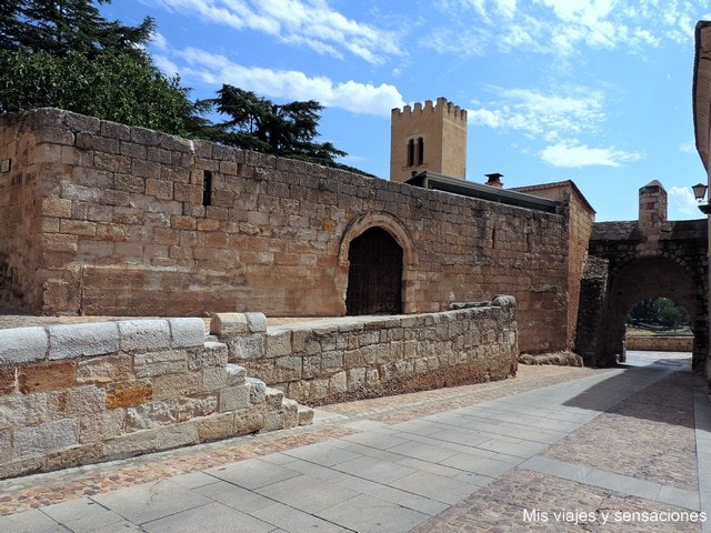 Puerta del Obispo y Casa del Cid, Zamora, Castilla y León