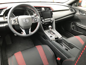 Instrument panel in 2020 Honda Civic SI