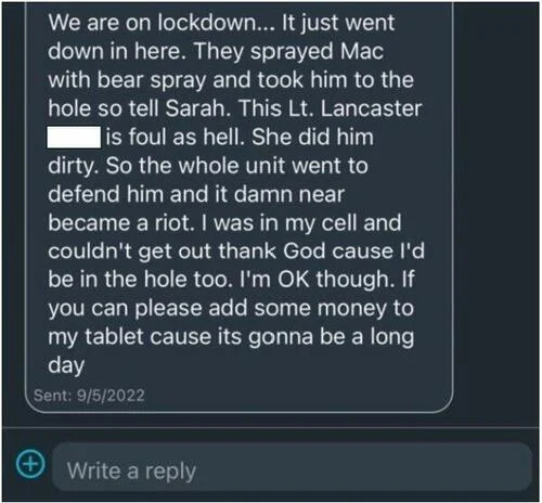 Screenshot of text message sent out by a January 6 prisoner at the jail in Washington D.C. during an alleged assault by Lieutenant Crystal Lancaster. (Obtained by The Epoch Times)