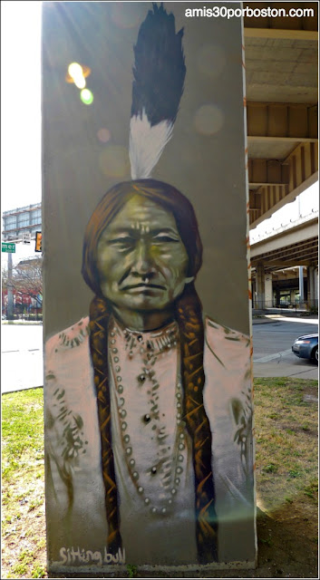 Grafitis en el Barrio Deep Ellum de Dallas, Texas