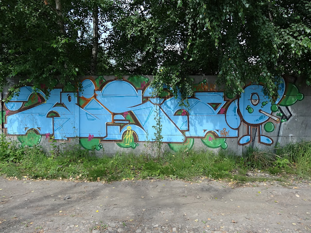 Graffiti na stacji Kielce Herbskie.