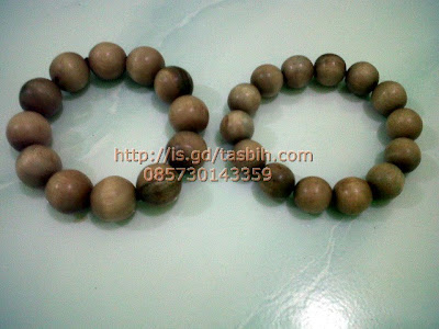 gelang kayu setigi