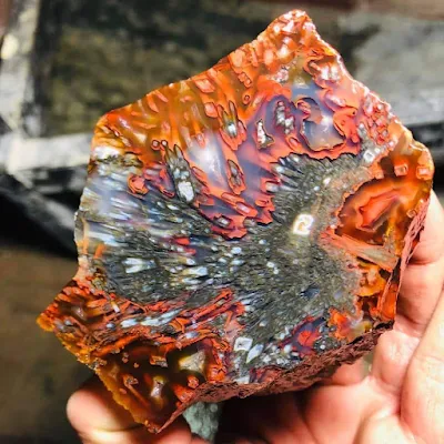 Turkish plume agate