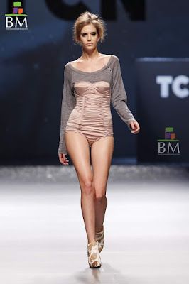 Madrid Fashion Week photos, Madrid Fashion Week Wallpaper gallery, pictures Madrid Fashion Week, Bollywood Fashion Shows, Bollywood news, Bollywood pictures, Madrid Fashion Week Photo Gallery, Madrid Fashion Week Reviews, Madrid Fashion Week News