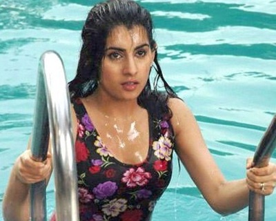 Archana Bath Style in Bollywood Industry