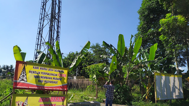 Ganggu Aktivitas serta Rugikan Masyarakat dan Diduga Belum Resmi Perpanjangan Ijin, Warga Seloboro Tolak Adanya Tower Di Dusun Kuncen II