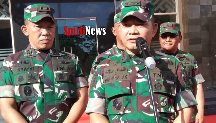 Kepala Staf Angkatan Darat (Kasad)  Bersama Ketua Umum Persit Kunker Perdana di Kodam XIV/Hasanuddin