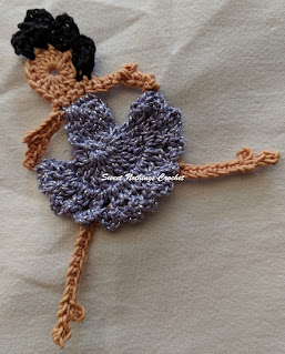 free crochet pattern, free crochet motif pattern, free crochet ballerina motif pattern, free crochet stationery clip motif pattern, free crochet B is for ballerina motif pattern, lace crochet, children crochet , Anchor knitting cotton, Anchor metallic cotton, White rose knitting cotton, White rose metallic cotton, small crochet projects, interesting crochet ideas,