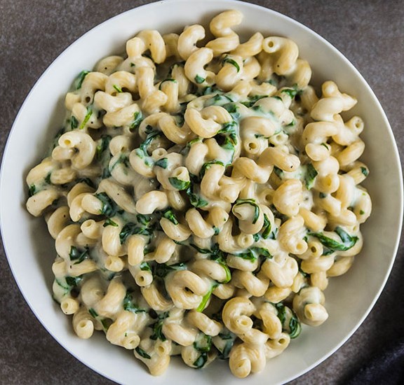 PARMESAN SPINACH MAC AND CHEESE #vegetarian #weeknight