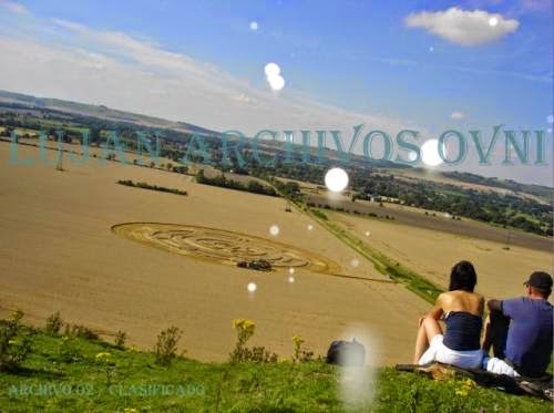 Balls Of Light Created Crop Circles Las Bolas De Luz Han Creado Crop Circles